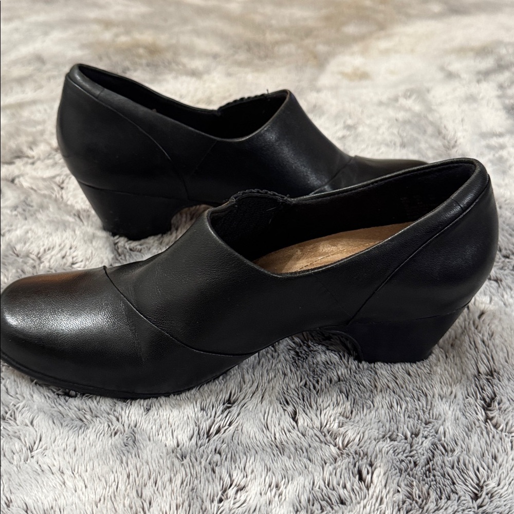 Clarks‎ Artisan Sugar Maple Black Leather Slip-On Pump Block Heel Women’s 9 Shoe - Picture 7 of 9